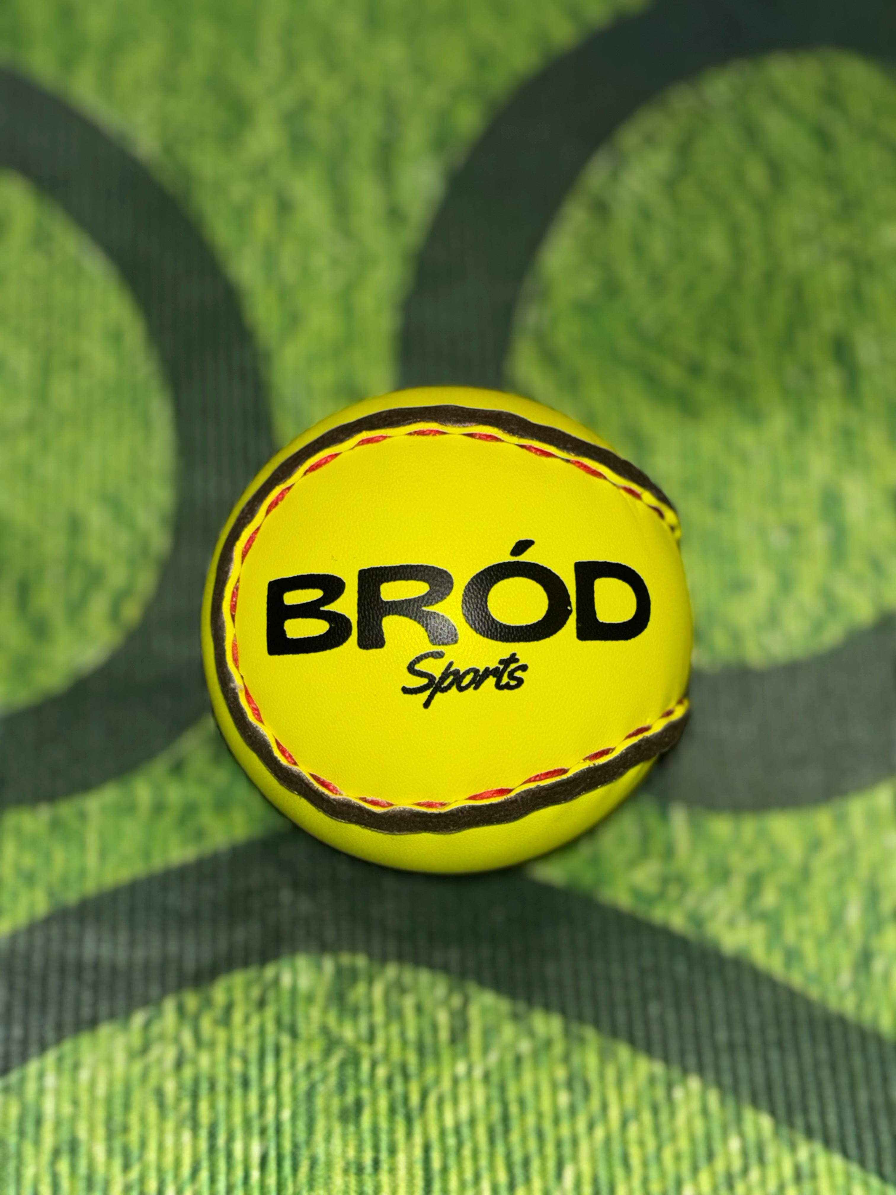 Bród Sports Pack of 12 Sliotars